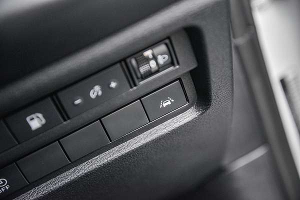 2024 Mitsubishi Outlander PHEV ES ZM