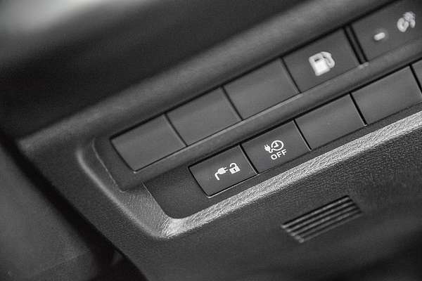 2024 Mitsubishi Outlander PHEV ES ZM