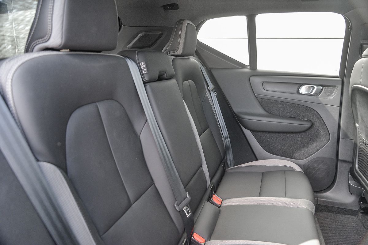 2022 Volvo XC40 Recharge Pure Electric