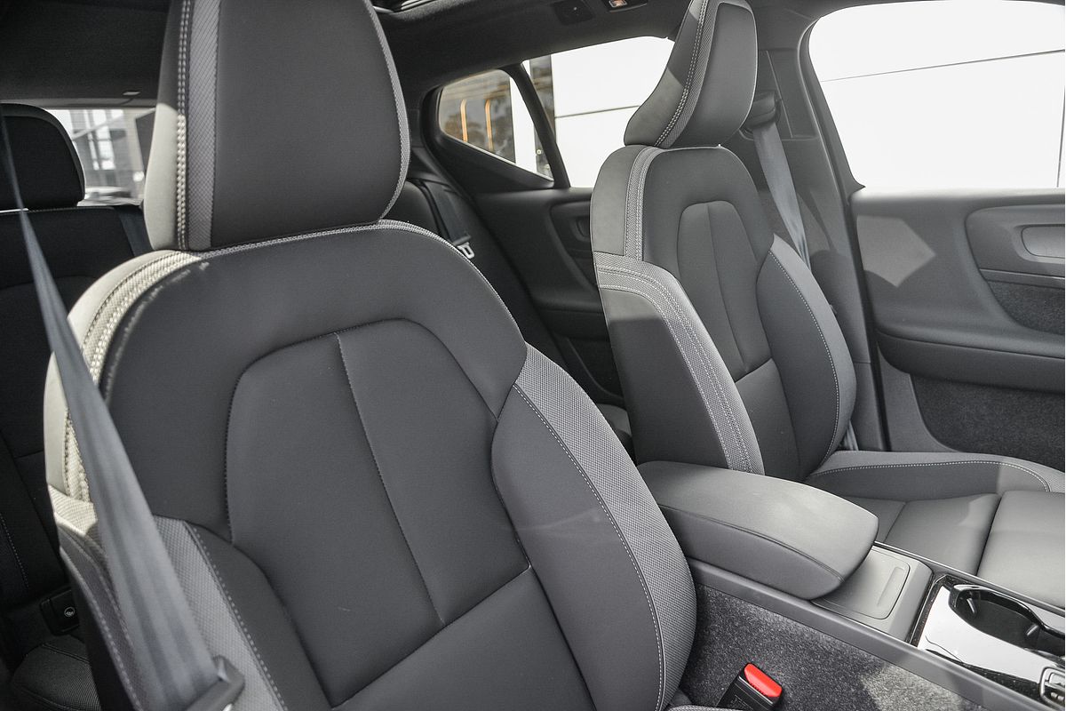 2022 Volvo XC40 Recharge Pure Electric