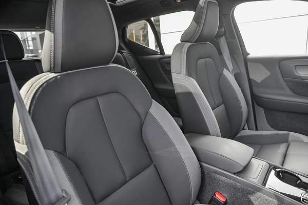 2022 Volvo XC40 Recharge Pure Electric