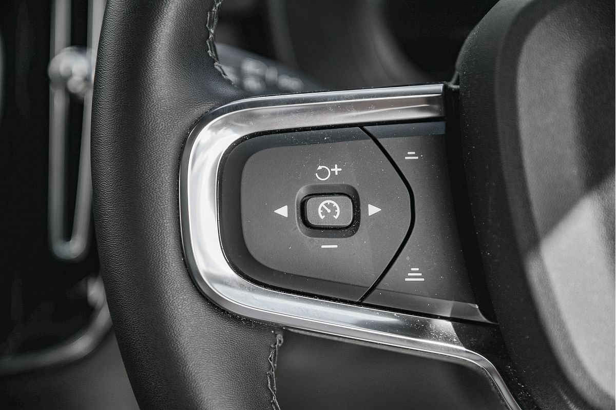 2022 Volvo XC40 Recharge Pure Electric