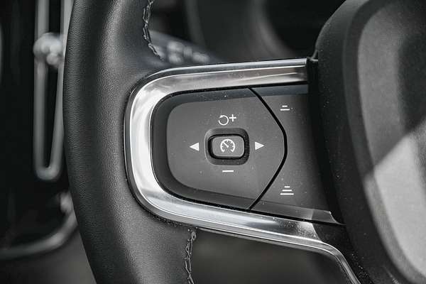 2022 Volvo XC40 Recharge Pure Electric