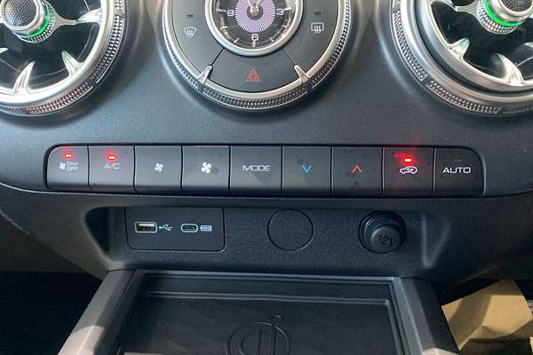 2025 GWM Tank 300 Ultra Hybrid P01