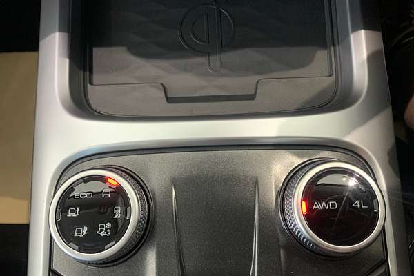 2025 GWM Tank 300 Ultra Hybrid P01