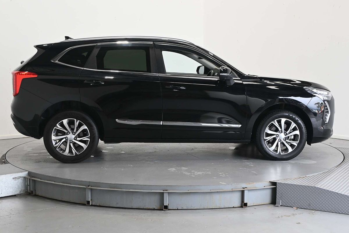 2022 GWM Haval Jolion Lux A01