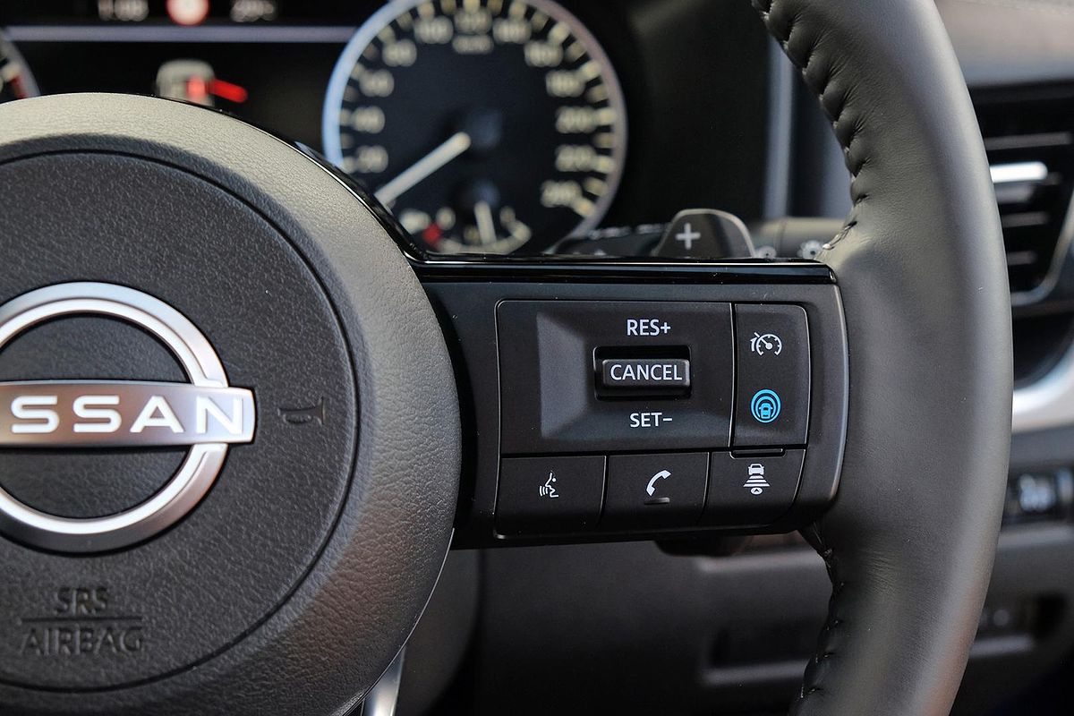 2024 Nissan X-TRAIL ST-L T33