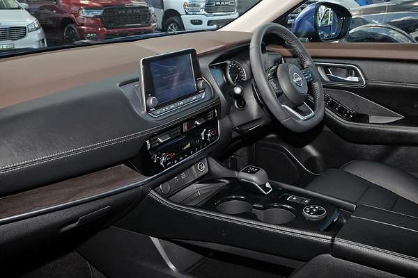 2024 Nissan X-TRAIL ST-L T33