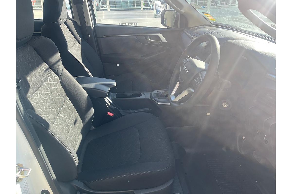 2025 Isuzu D-MAX LS-M 4X4
