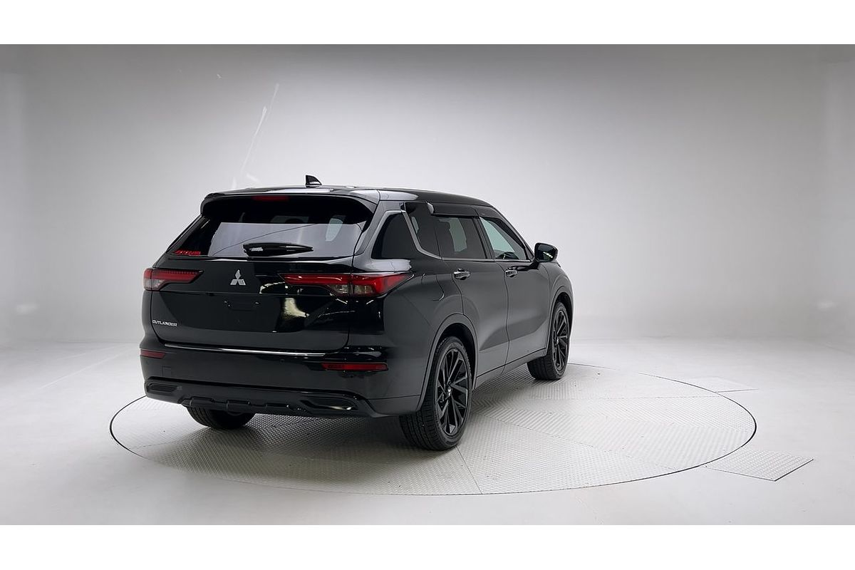 2023 Mitsubishi Outlander LS ZM