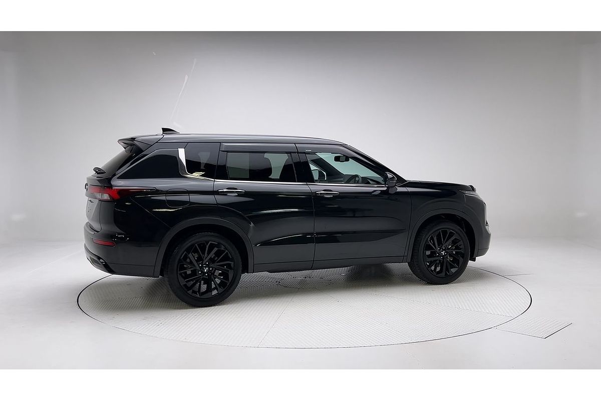 2023 Mitsubishi Outlander LS ZM