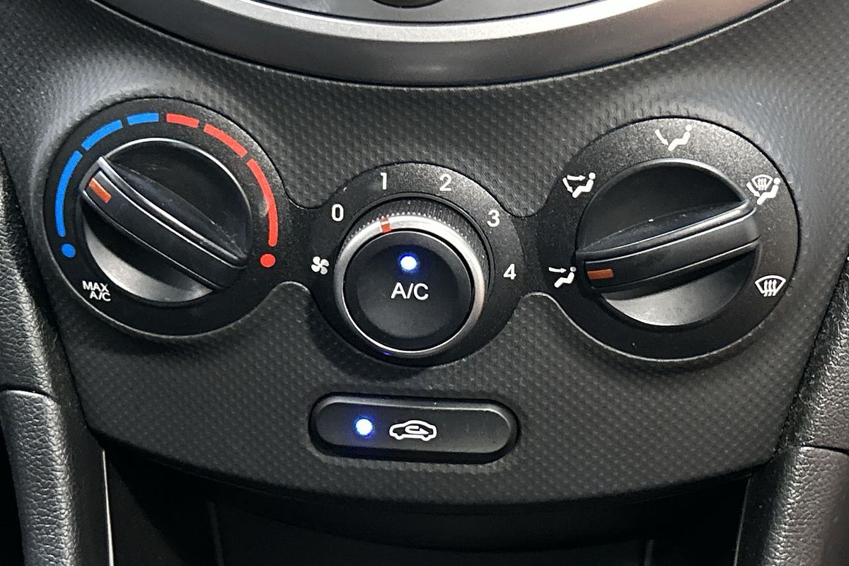 2018 Hyundai Accent Sport RB6
