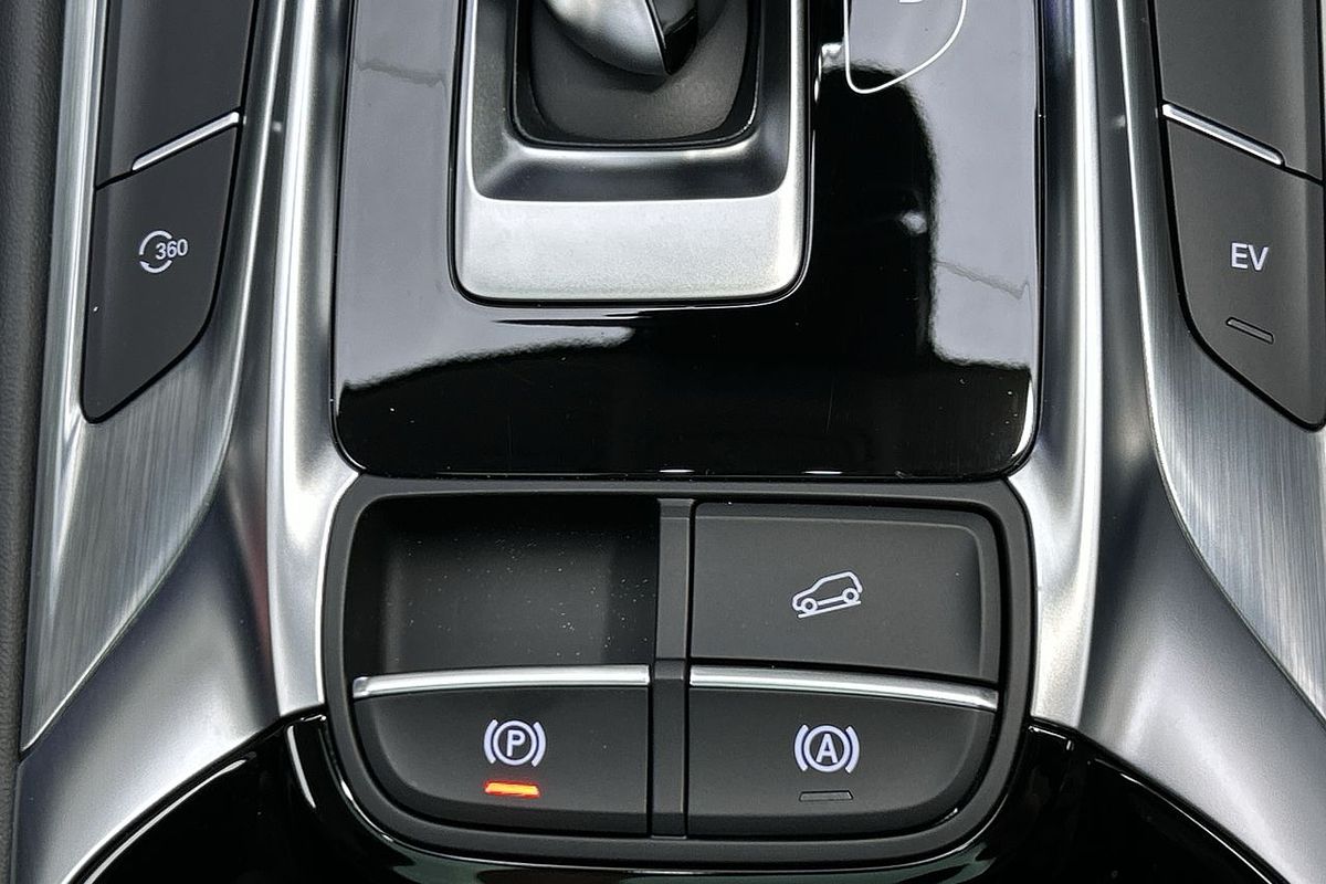 2022 MG HS Essence SAS23