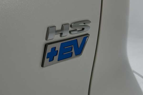 2022 MG HS Essence SAS23