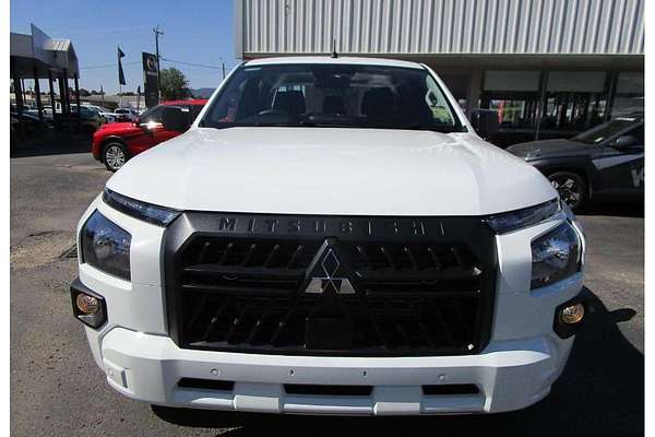 2024 Mitsubishi Triton GLX MV 4X4