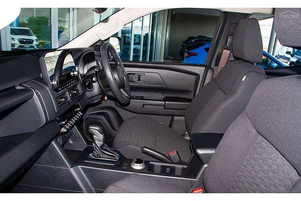 2024 Mitsubishi Triton GLX MV 4X4