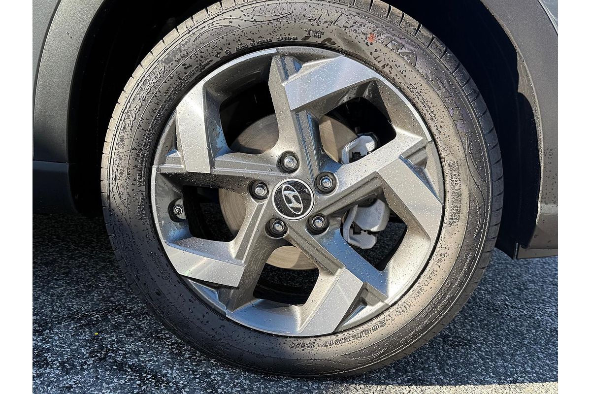 2025 Hyundai Venue Active QX.V5