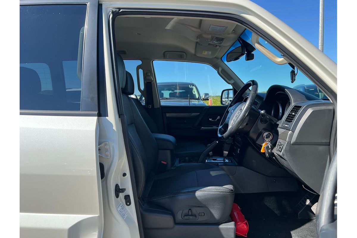 2020 Mitsubishi Pajero GLS NX