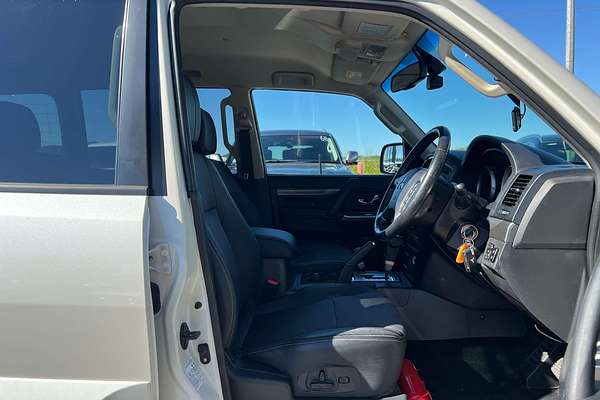 2020 Mitsubishi Pajero GLS NX