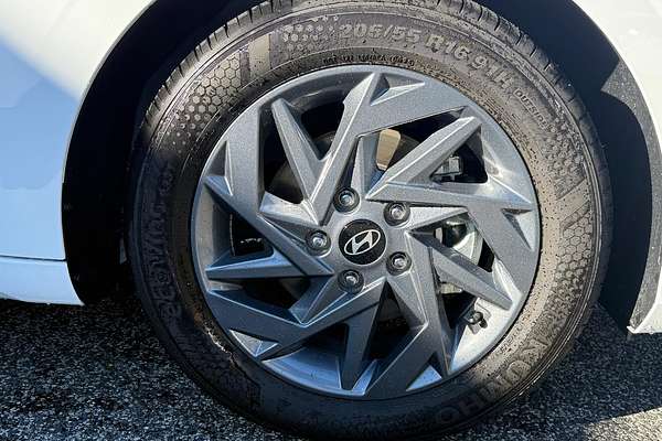 2024 Hyundai i30 Elite Hybrid CN7.V2