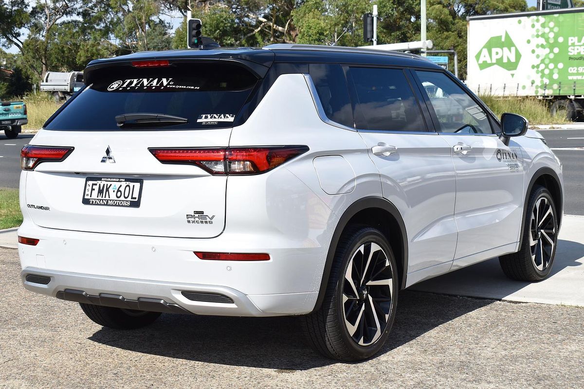 2024 Mitsubishi Outlander PHEV Exceed Tourer ZM