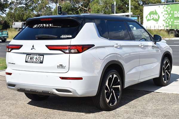 2024 Mitsubishi Outlander PHEV Exceed Tourer ZM