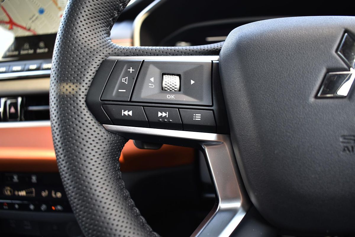 2024 Mitsubishi Outlander PHEV Exceed Tourer ZM