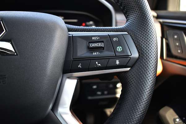 2024 Mitsubishi Outlander PHEV Exceed Tourer ZM