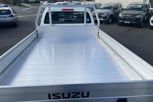 2025 Isuzu D-MAX SX High Ride Rear Wheel Drive