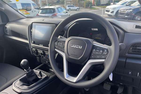 2025 Isuzu D-MAX SX High Ride Rear Wheel Drive