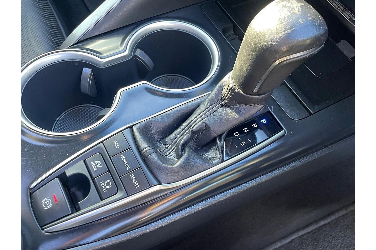 2018 Toyota Camry SL AXVH71R