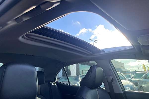 2018 Toyota Camry SL AXVH71R