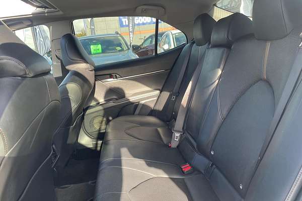 2018 Toyota Camry SL AXVH71R