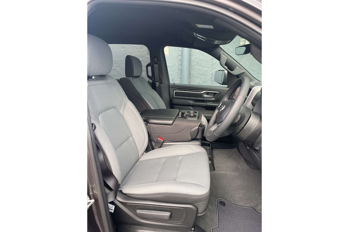 2023 RAM 1500 Big Horn DT 4X4 LWB