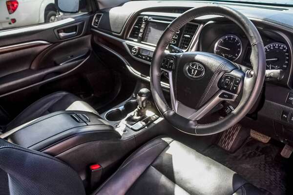 2015 Toyota Kluger Grande GSU55R