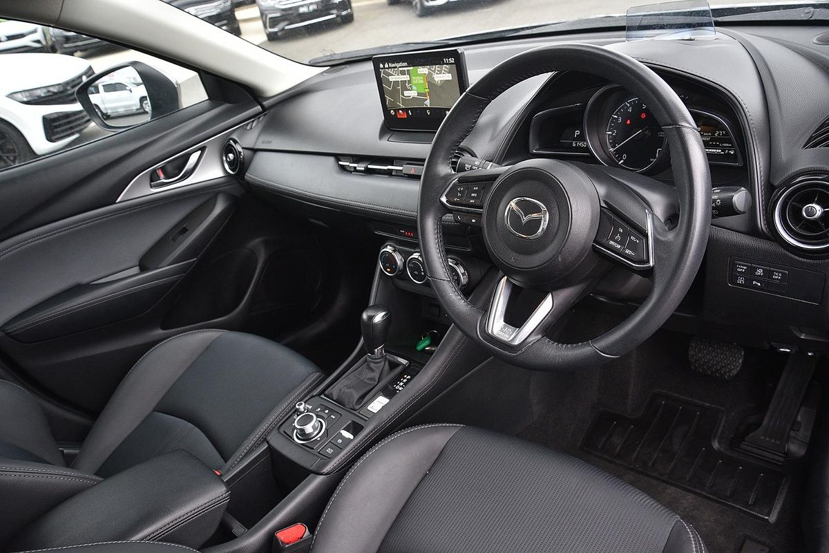 2022 Mazda CX-3 sTouring DK