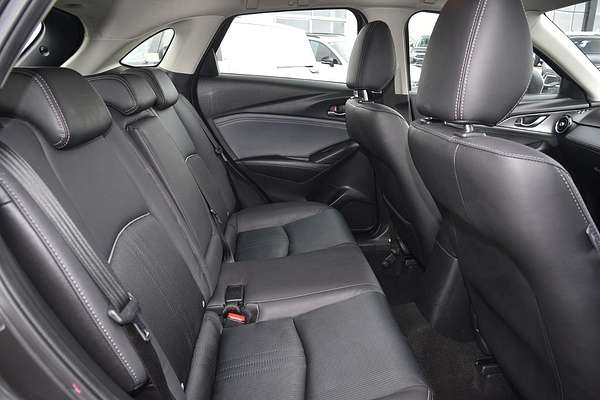 2022 Mazda CX-3 sTouring DK