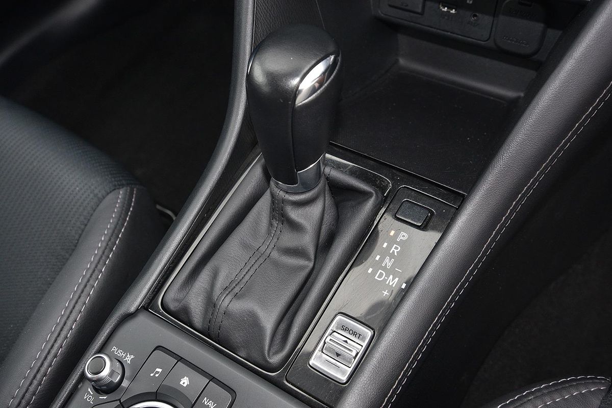 2022 Mazda CX-3 sTouring DK