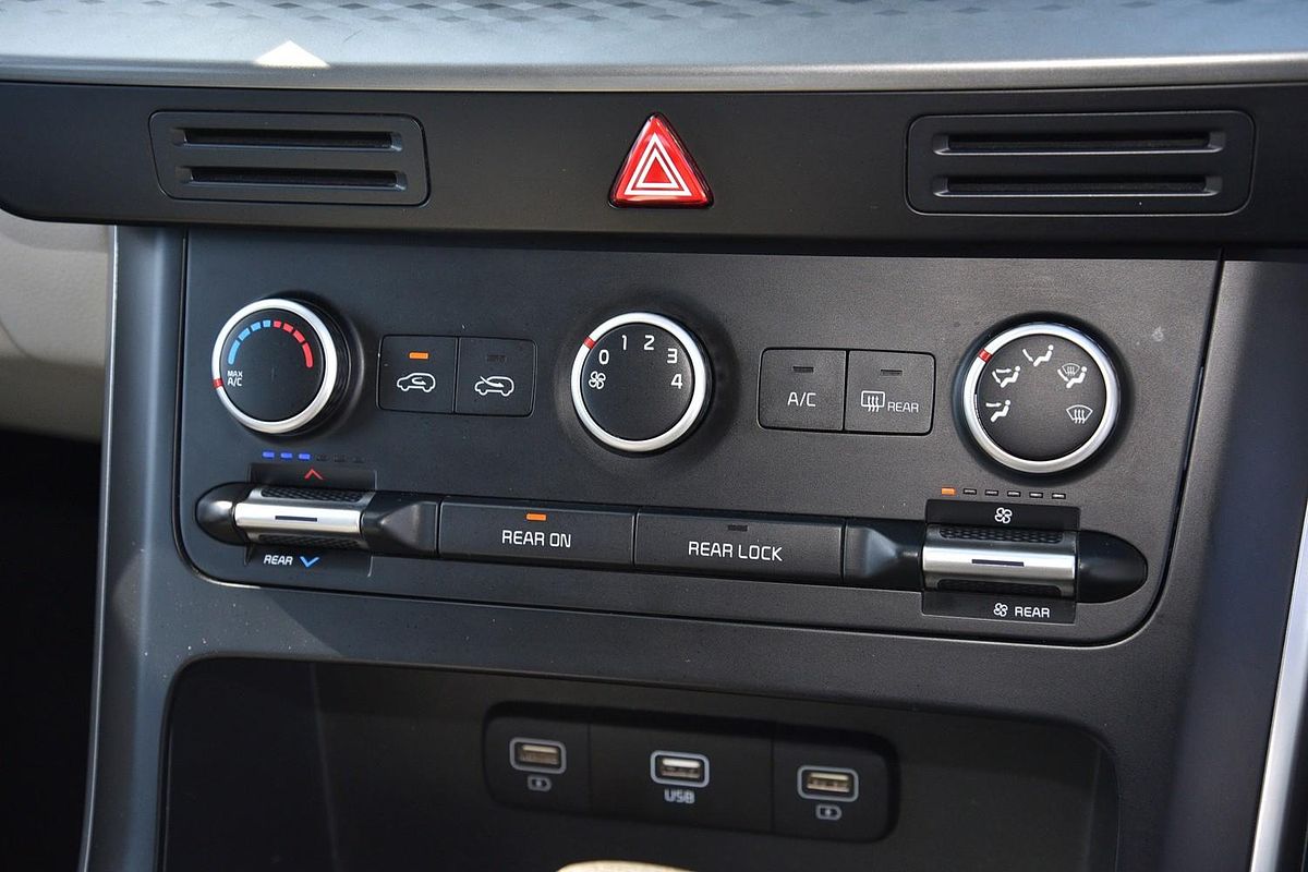 2021 Kia Carnival S KA4