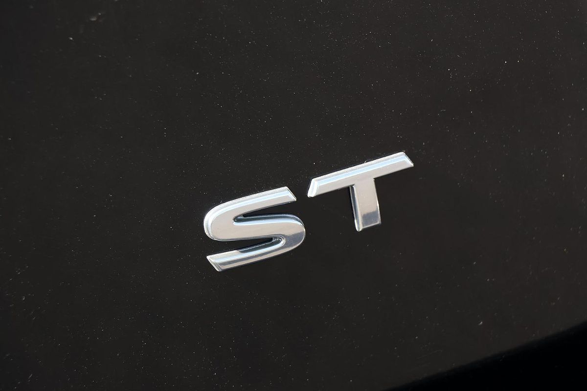 2018 Nissan Pathfinder ST R52 Series II