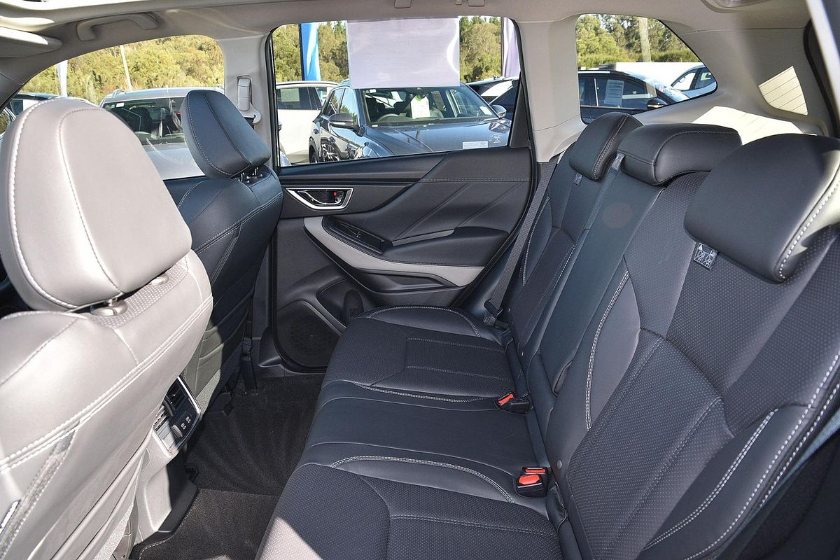 2024 Subaru Forester 2.5i-S S5