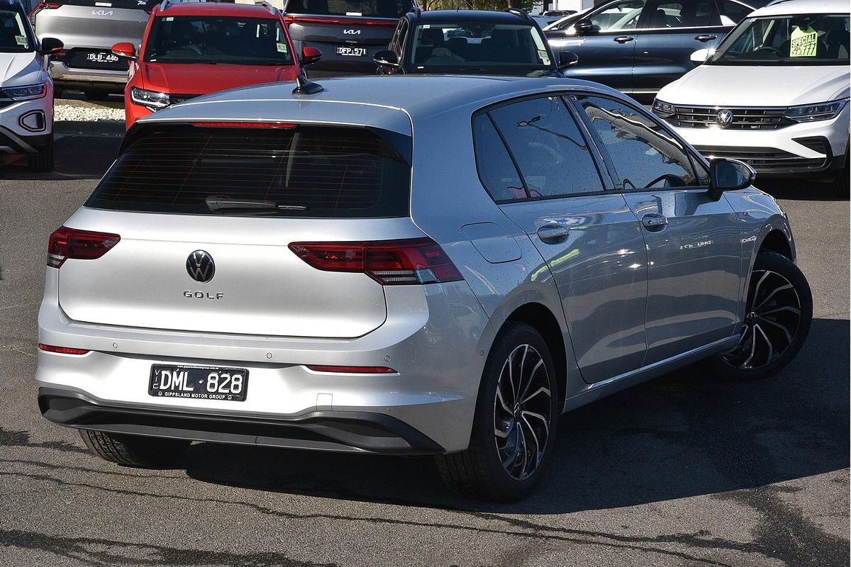 2022 Volkswagen Golf 110TSI Life 8