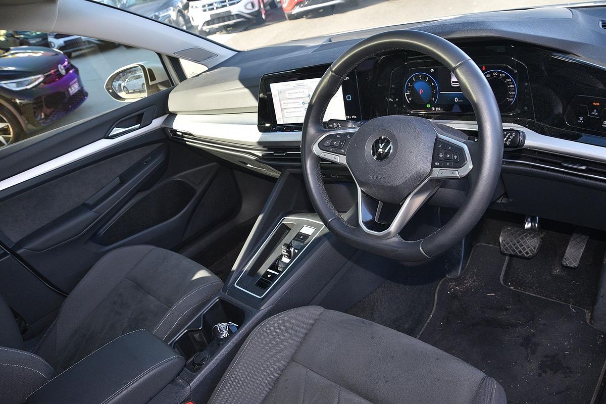 2022 Volkswagen Golf 110TSI Life 8