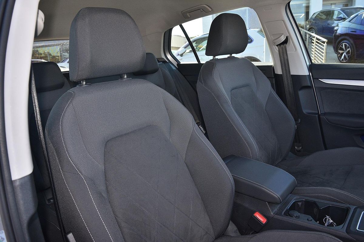 2022 Volkswagen Golf 110TSI Life 8