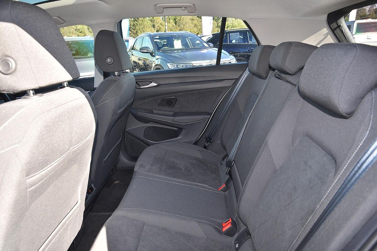 2022 Volkswagen Golf 110TSI Life 8