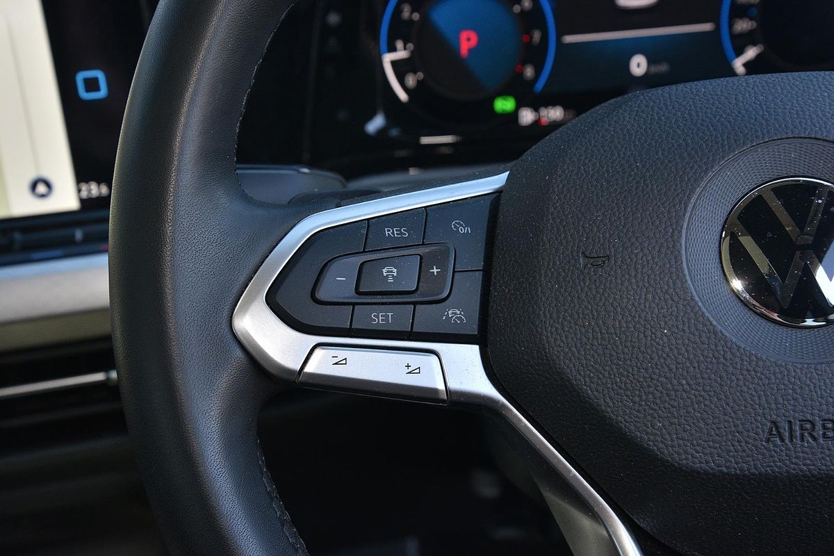 2022 Volkswagen Golf 110TSI Life 8