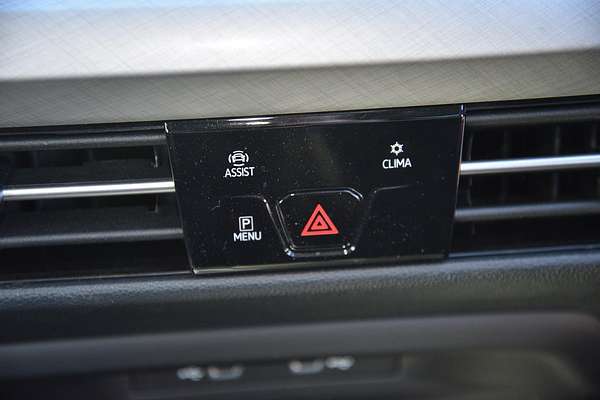 2022 Volkswagen Golf 110TSI Life 8
