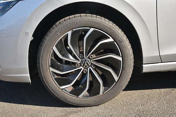 2022 Volkswagen Golf 110TSI Life 8