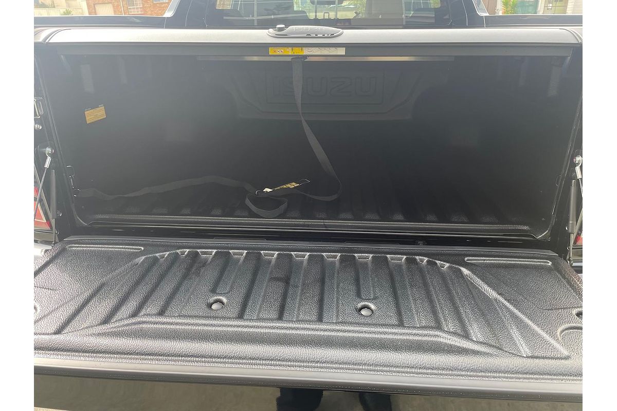 2024 Isuzu D-MAX X-TERRAIN 4X4