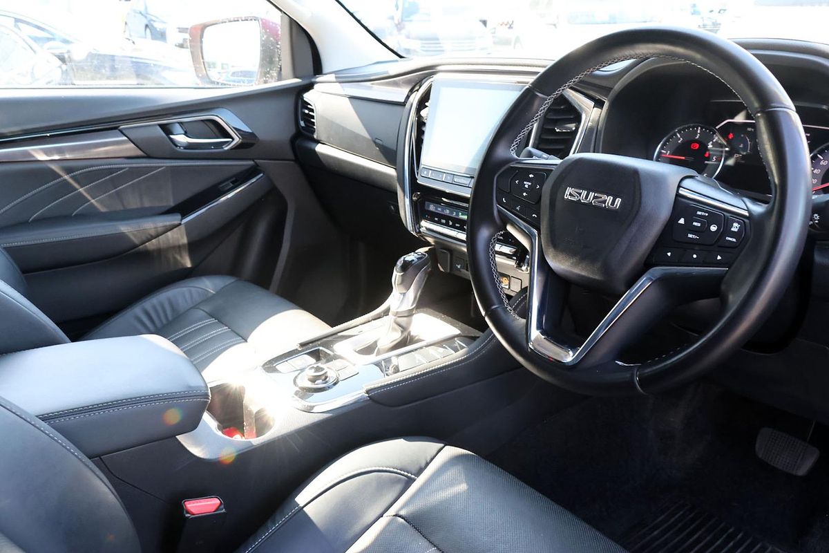 2023 Isuzu MU-X LS-T